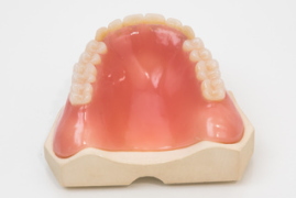 義歯床用熱可塑性樹脂